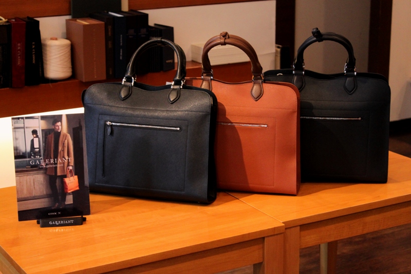 GALLERIANT　新作Bag　入りました。