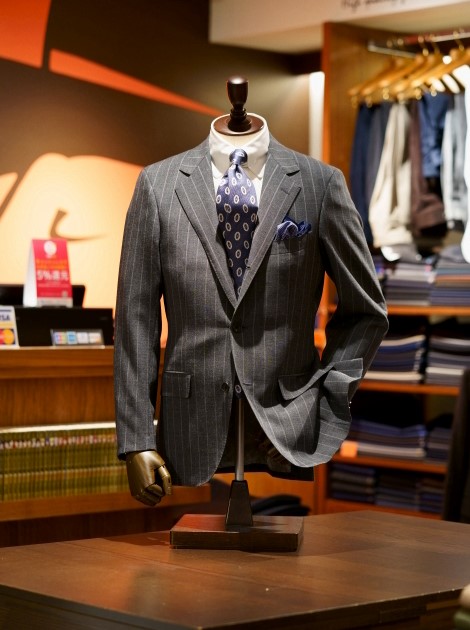 dormeuil 05-2933 フレスコグレーストライプ　オーダースーツZERBINO銀座店