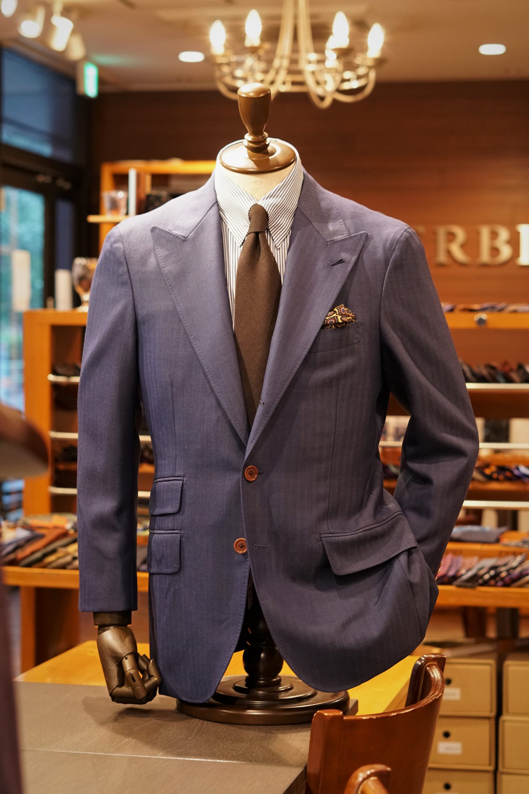 HARRISONS OF EDINBURGHのブルーグレーヘリンボン