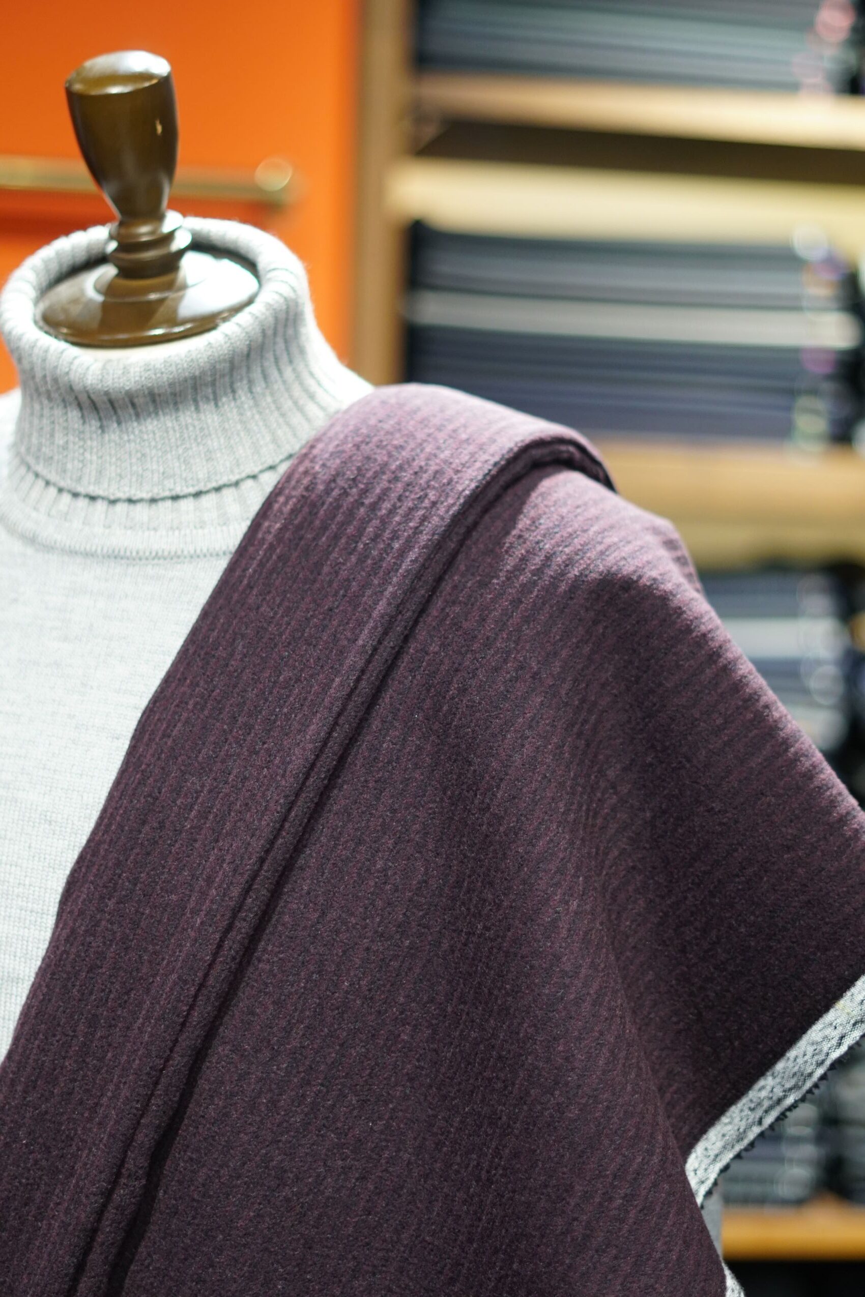 カノニコのウールコーディロイです。