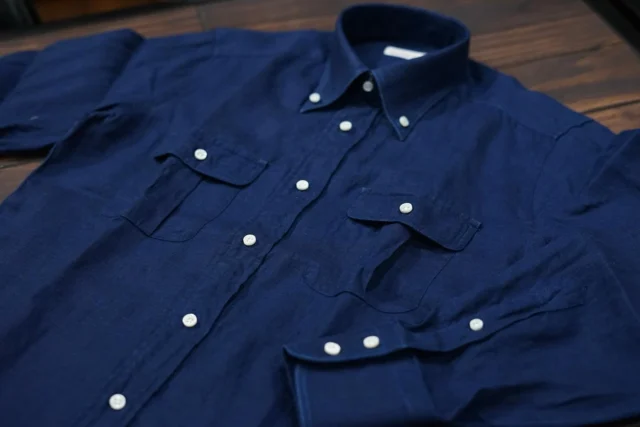 ZERBINO…

【Order shirts】
Fabric Number FM22113
L100%
両ポケットフラップ付きOP ¥2,200-(in tax)

#madetomeasure#zerbino#suits#ordersuit#ordershirt#スーツ#スーツスタイル#オーダースーツ#オーダーシャツ#イージーオーダー#オーダーシューズ#オーダーコート#ゼルビーノ#背広#リネンシャツ#linen