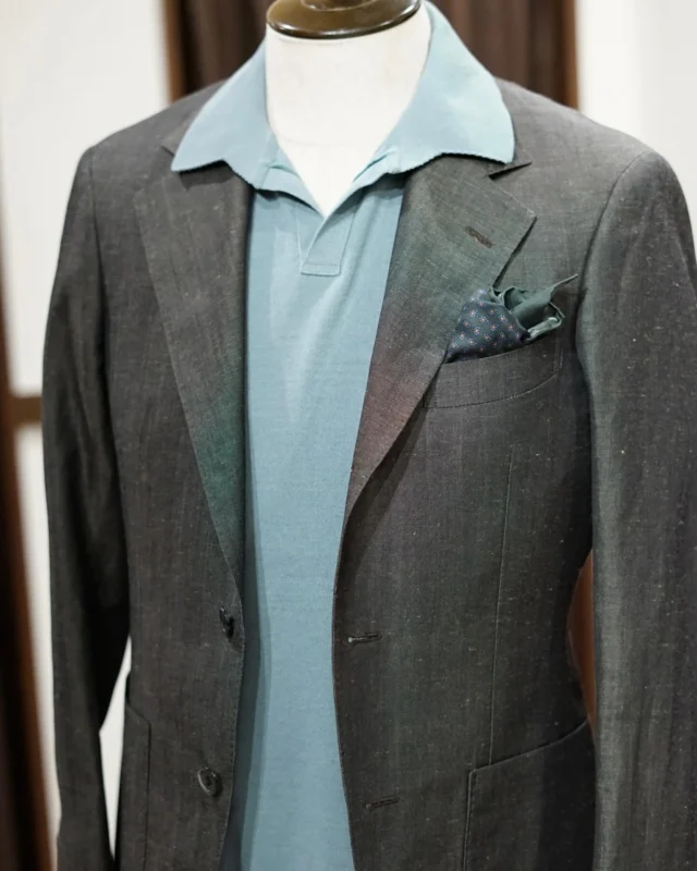 ZERBINO...

【Fabric】
CANONICO-カノニコ-
W57% L43% 

※こちらの色は品切れております。

【Order Suits】
Custom Line¥80,300(inTAX)
Luxury Line¥147,400(inTAX)

#madetomeasure#zerbino#suits#ordersuit#ordershirt#スーツ#スーツスタイル#オーダースーツ#オーダーシャツ#イージーオーダー#オーダーシューズ#オーダーコート#ゼルビーノ#背広#CANONICO#カノニコ
