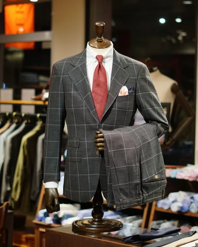 ZERBINO...

-国産生地-

No.11271

W100

【Order Suit】

Custom Line : ¥58,300in tax
Luxury Line : ¥125,400in tax

#madetomeasure#zerbino#suits#ordersuit#ordershirt#スーツ#スーツスタイル#オーダースーツ#オーダーシャツ#イージーオーダー#オーダーシューズ#オーダーコート#ゼルビーノ#背広