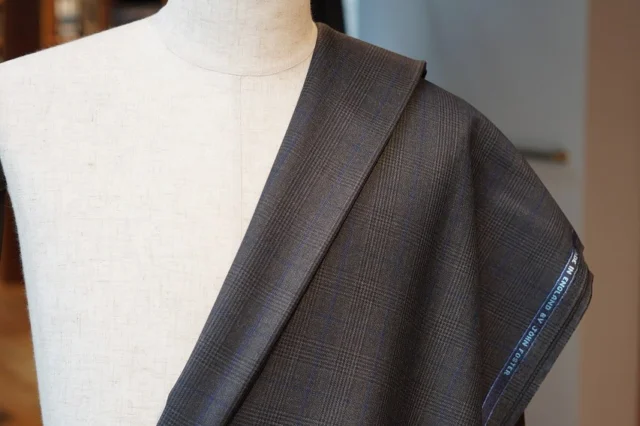 ZERBINO...

〈fabric〉
・JOHN FOSTER
・W100%

〈suit price〉
・Custom Line　￥63,000＋tax（￥69,300）
・Luxury Line　￥124,000＋tax（￥136,400）

#madetomeasure#zerbino#suits#ordersuit#ordershirt#スーツ#スーツスタイル#オーダーシャツ#イージーオーダー#オーダーシューズ#オーダーコート#ゼルビーノ#背広