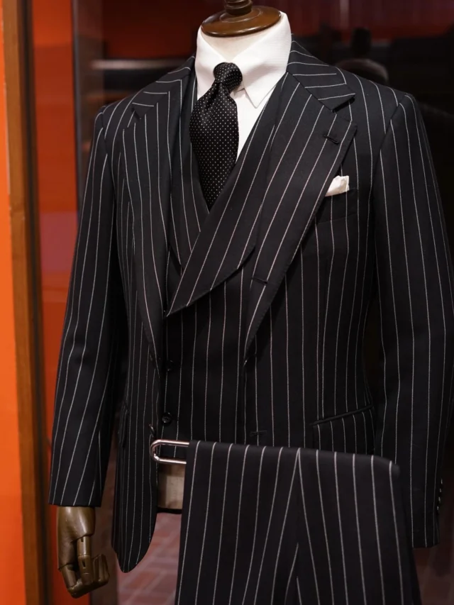 ZERBINO...

【Fabric】
HARRISONS-ハリソンズ-
W100％

品番：17-3740

【Order Suits】
Custom Line¥80,300(inTAX)
Luxury Line¥147,400(inTAX)

#madetomeasure#zerbino#suits#ordersuit#ordershirt#スーツ#スーツスタイル#オーダースーツ#オーダーシャツ#イージーオーダー#オーダーシューズ#オーダーコート#ゼルビーノ#背広#ハリソンズ#harrisons
