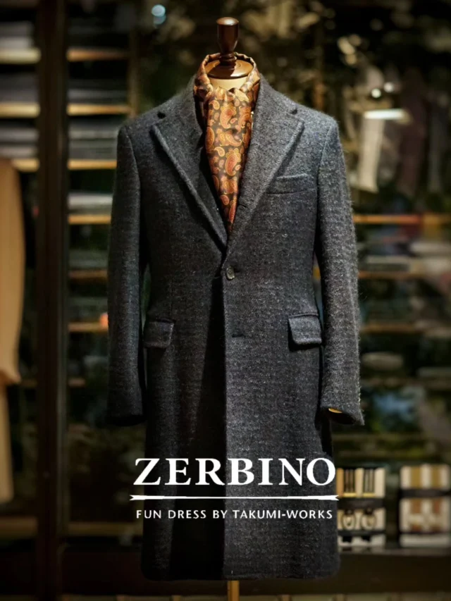 ZERBINO...

灰暗いファンシーツイード。 
指先に残る微かなざらつき。 
憂いを帯びた、静謐な表情。

翳りの中にある、鮮やかなスカーフが、
多面的な世界を表現する。

・S100%×W100%スカーフ
¥19,800(tax incl.)

・サンプルNo. AWC6054
生地 37-4080 CANONICO(カノニコ)
着丈100
肩巾 . 45.5
袖丈：61
W半50.5

¥159,500(tax incl.)

#madetomeasure#zerbino#suits#ordersuit#ordershirt#スーツ#スーツスタイル#オーダースーツ#オーダーシャツ#イージーオーダー#オーダーシューズ#オーダー#スカーフ#シルクスカーフ#オーダーコート#カノニコ#CANONICO