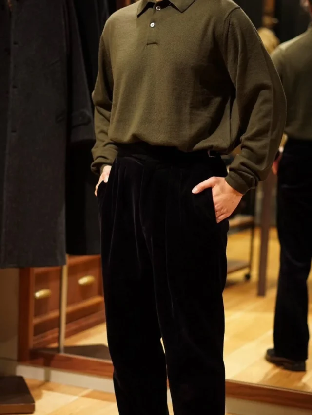 ZERBINO...

ひんやりとした風が、体を抜ける。
秋の高くなりゆく空を見上げる。

MOON CASTLE
KNIT POLO

￥14,850- In Tax　

Wool  100%

#madetomeasure#zerbino#suits#ordersuit#ordershirt#スーツ#スーツスタイル#オーダースーツ#オーダーシャツ#イージーオーダー#オーダーシューズ#オーダー#mooncastle#ムーンキャッスル#ニットポロ#月城ニット