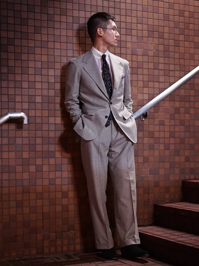 ZERBINO...

-VITALE BARBERIS CANONICO-
ORIGINAL WOOLLEN FLANNEL

寒い季節を彩る装い
柔らかな色で

#madetomeasure#zerbino#suits#ordersuit#ordershirt#スーツ#スーツスタイル#オーダースーツ#オーダーシャツ#イージーオーダー#オーダーシューズ#オーダーコート#ゼルビーノ#背広#vbc#canonico#カノニコ