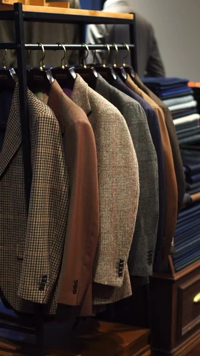 ZERBINO...
⁡
日頃のご愛顧に感謝を込めて。

1/4〜1/31の期間、
クリアランスセールを開催いたします。

サンプルスーツやコート、
ネクタイなどの小物類を
特別価格にてご用意しております。

出会いは一期一会。
ぜひ店頭でお確かめください。⁡
⁡
#madetomeasure#zerbino#suits#ordersuit#ordershirtスーツスーツスタイルオーダースーツオーダーシャツイージーオーダーオーダーシューズオーダーコートゼルビーノ背広