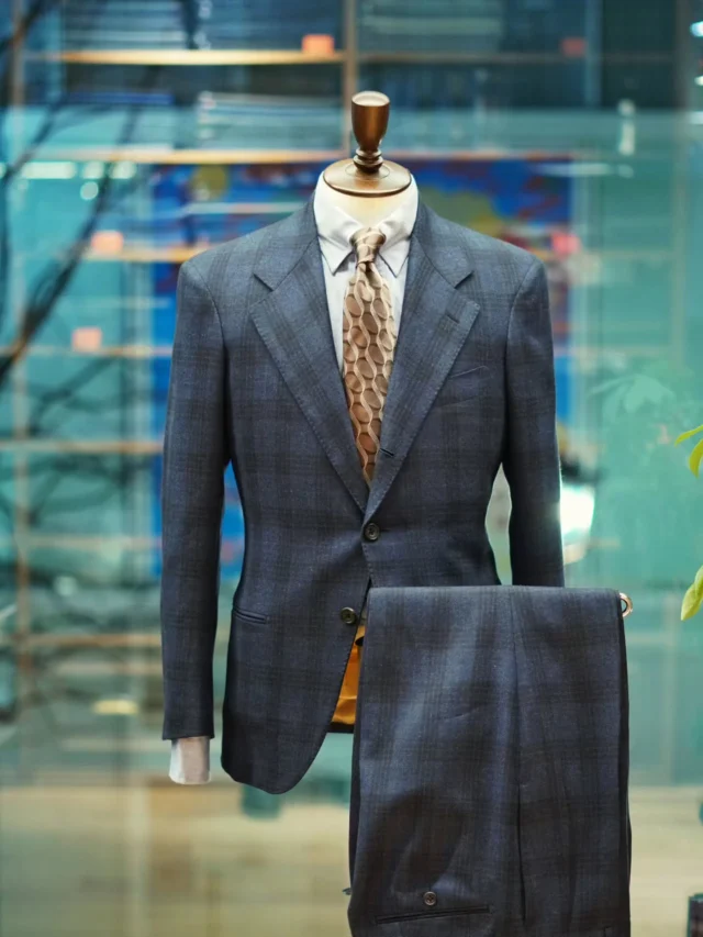 ZERBINO...

SALE!!

①サンプルNo.JWS6473
生地品番：94-3304 
size46 
着丈 :72肩巾44

ウエスト：82
ワタリ: 35
膝巾： 25
裾巾: 22
¥ 147,400(tax incl.)
↓
¥103,180(tax incl.)

②サンプルNo.ASJ6218
生地品番： 9533

着丈76
袖丈 : 83
W半 : 58

¥104,500(tax incl.)
↓
¥73,150(tax incl.)